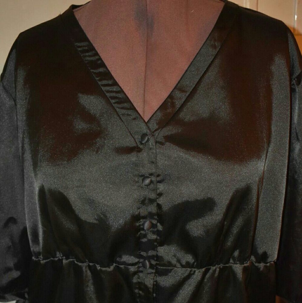 Black 3/4 length blouse